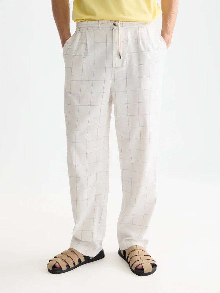 Oliver Linen-Blend Relaxed Straight-Fit Jogger - Bright White / Blue Check