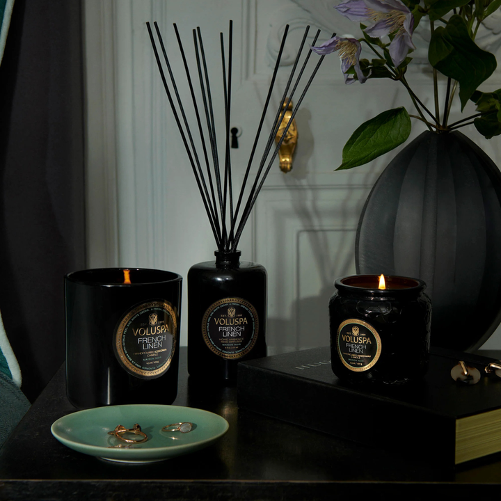 French Linen 9.5oz Classic Candle
