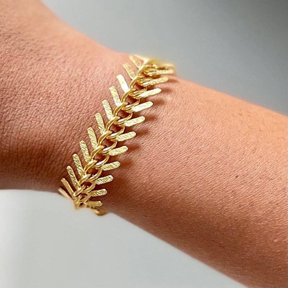DORB02 18k matte gold fish bone bracelet
