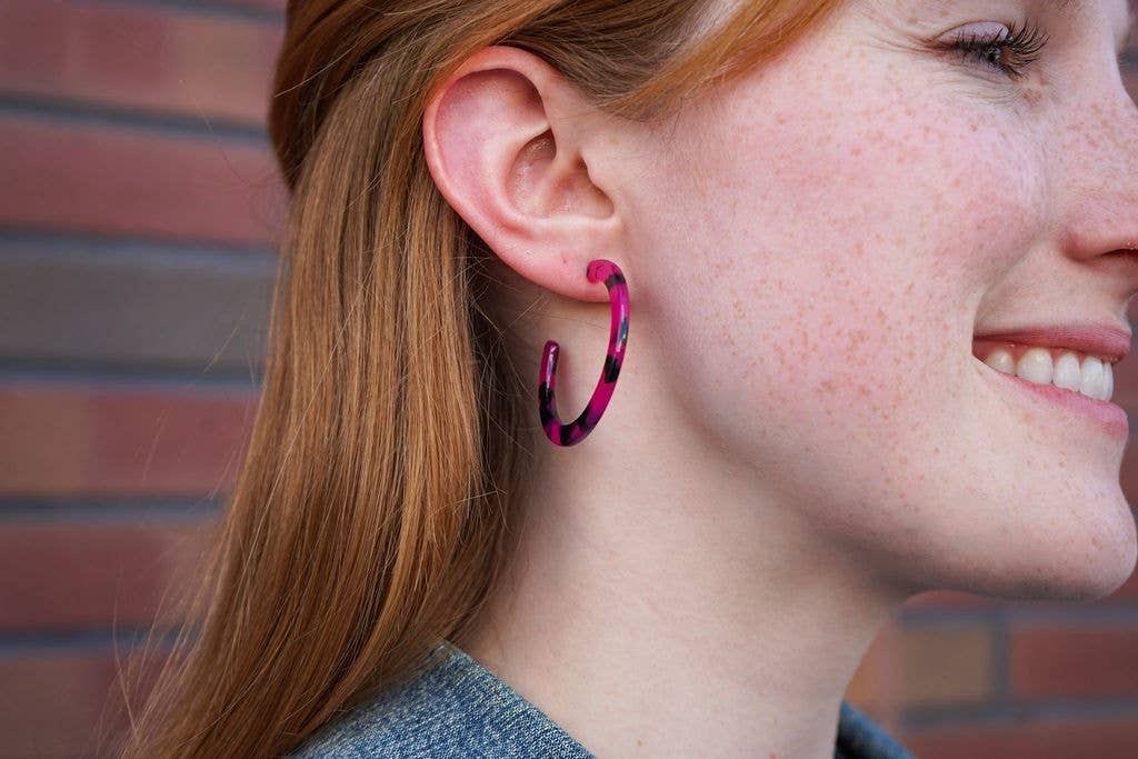 Camy Hoop Earrings - Fuchsia Tortoise