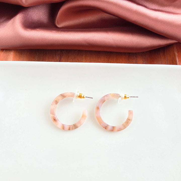 Cam Mini Hoop Earrings - Shimmering Taupe