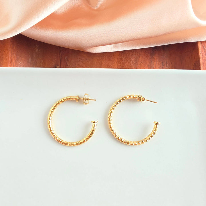 Luxe Harlow Hoop Earrings - Gold