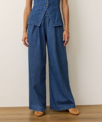 Allison Pleated Wide Leg Denim Trouser Medium Wash