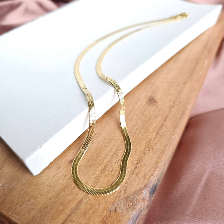 Luxe Delicate Herringbone Chain - 16" - Gold