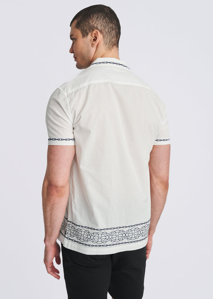 White/Cobalt Medallion Embroidered Border Short Sleeve Woven Shirt Pm-53004