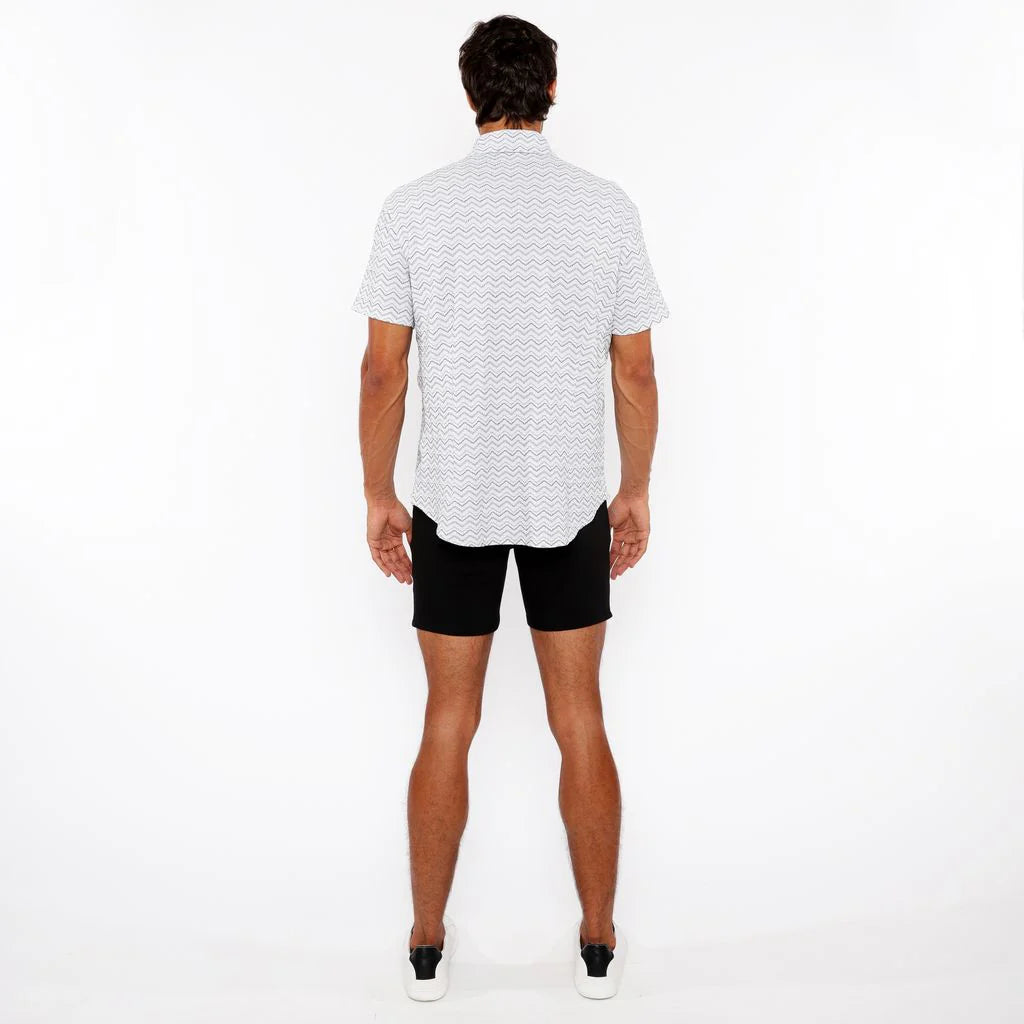 White Textured Chevron Stretch Knit Short Sleeve Shirt St-24066