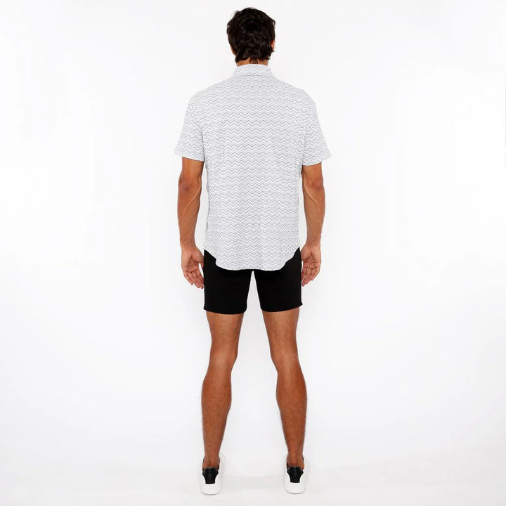 White Textured Chevron Stretch Knit Short Sleeve Shirt St-24066