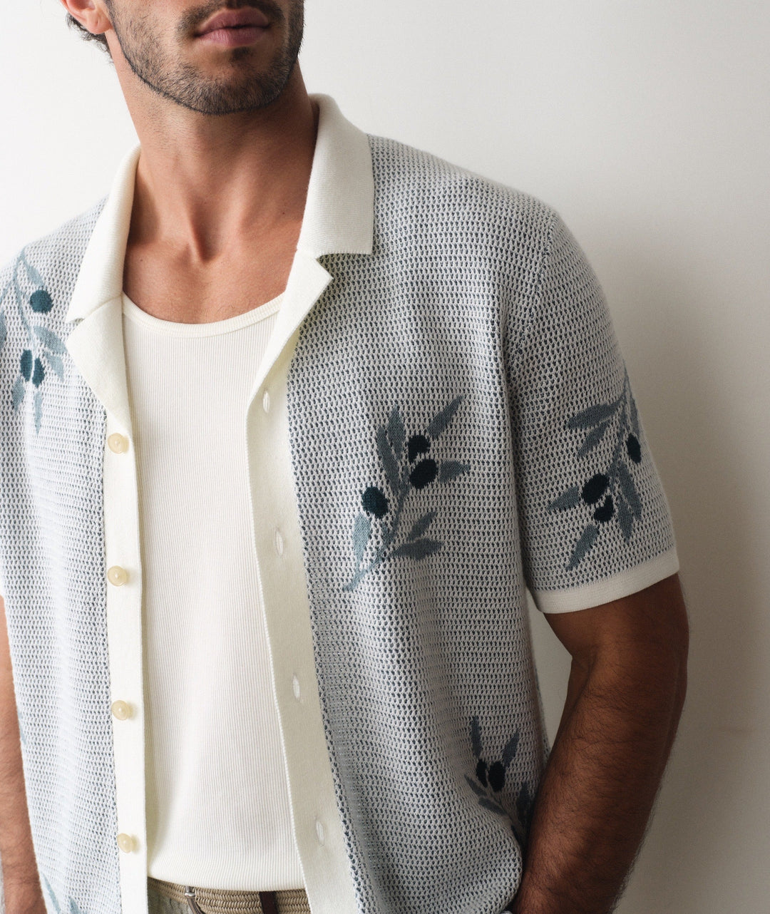 Olivo Resort Sweater White Olive Motif