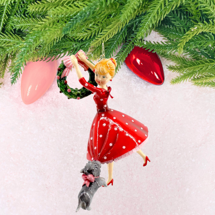 Retro Girl w/Wreath Ornament