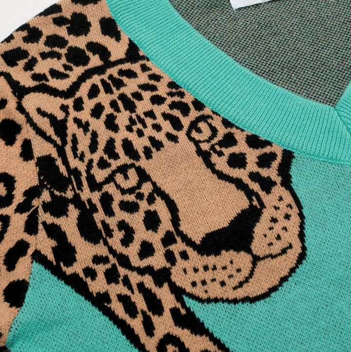 Green V-Neck Leopard Print Knit T-Shirt