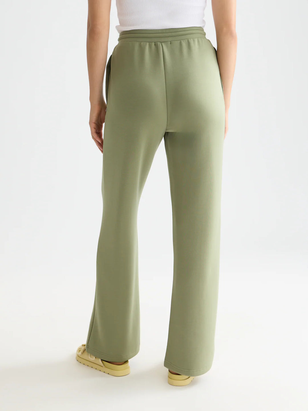 Tencel Pleated Sweatpants Oil Green