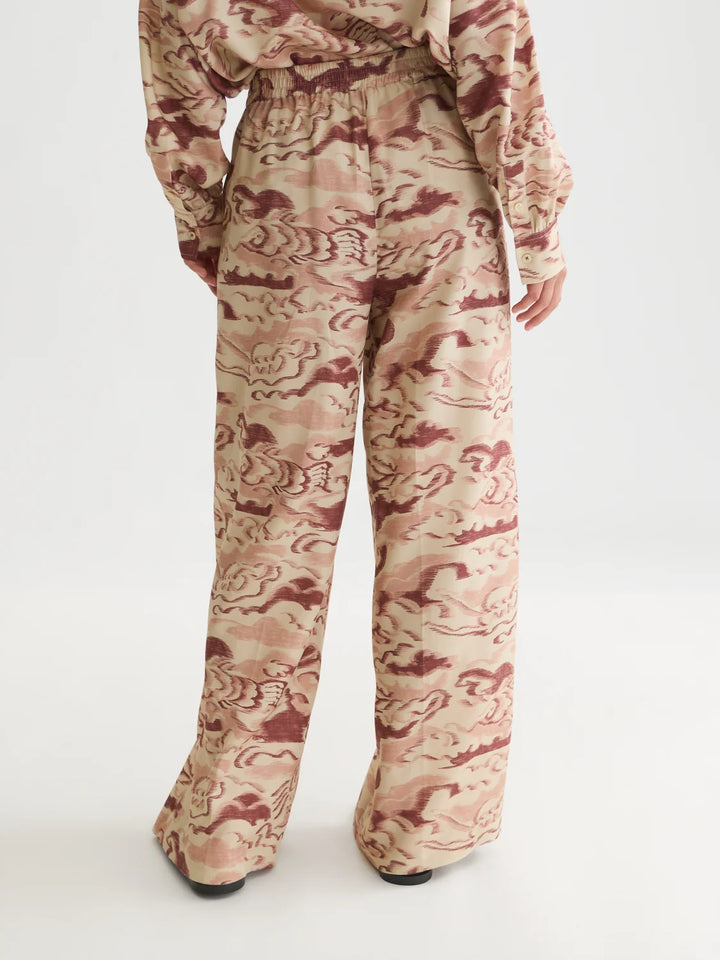 Eleni - High-Rise Wide-Leg Printed Pant - Clouds Red