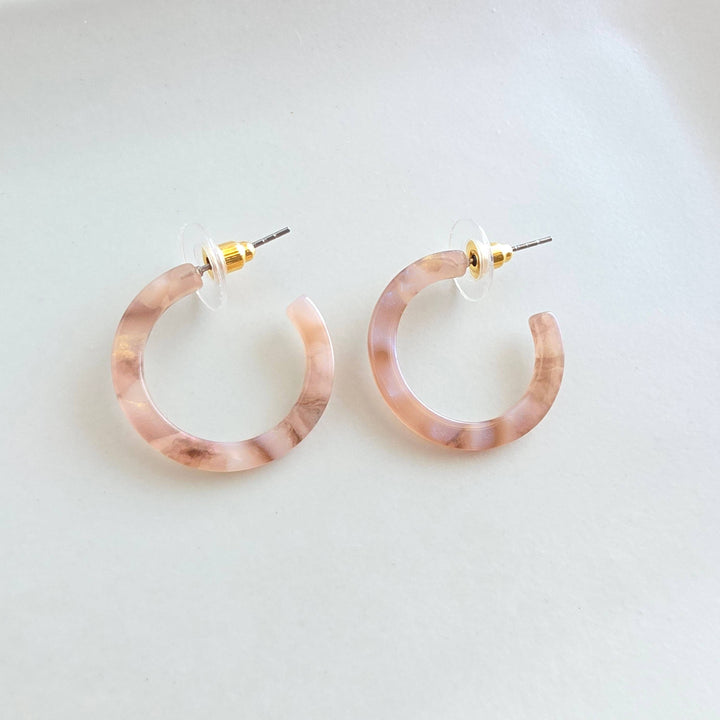 Cam Mini Hoop Earrings - Shimmering Taupe