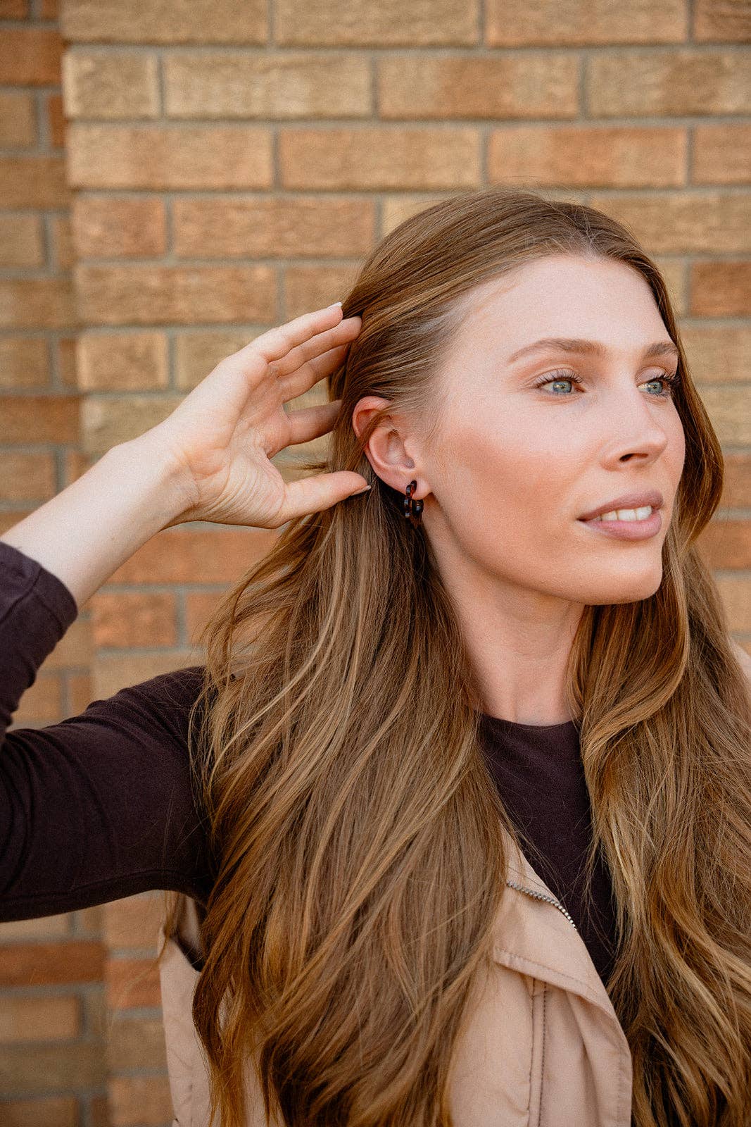 Flora Mini Hoop Earrings - Amber Dot