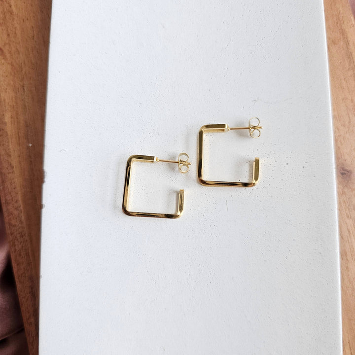 Luxe Silver Kamora Hoops