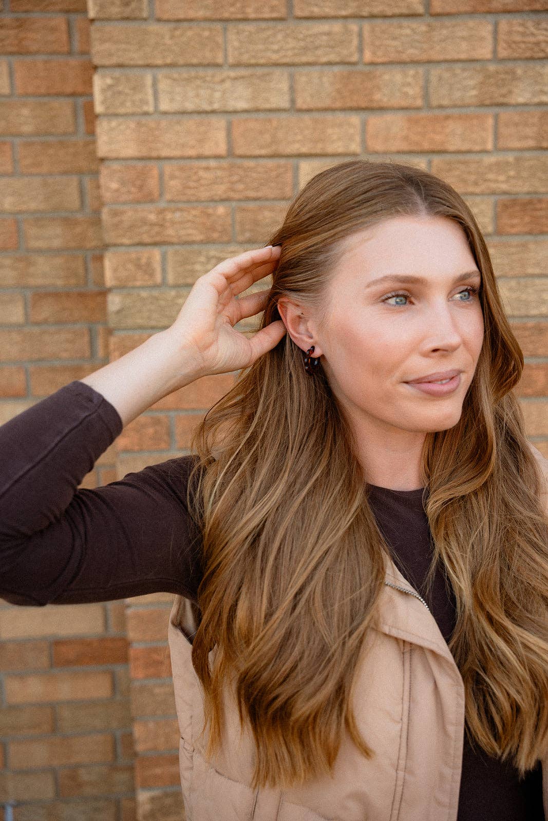 Flora Mini Hoop Earrings - Amber Dot