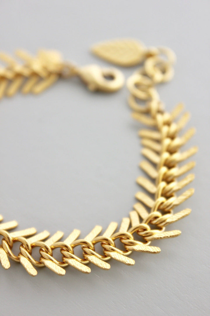 DORB02 18k matte gold fish bone bracelet