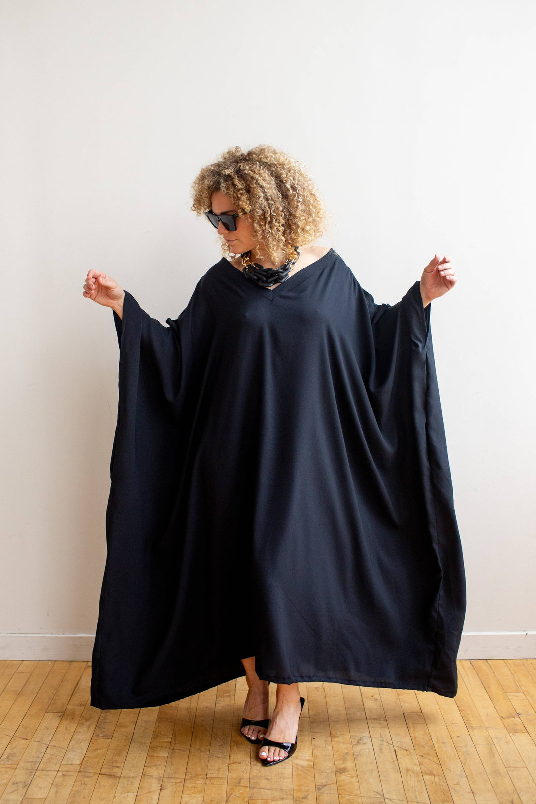 Allegra Caftan in Onyx Aura