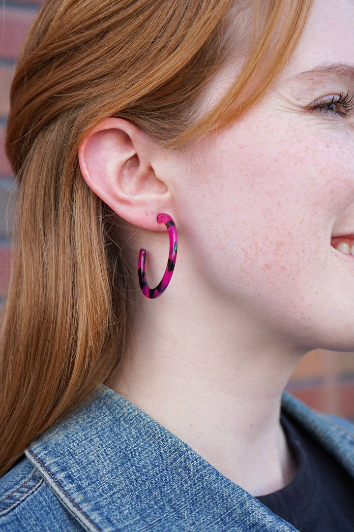 Camy Hoop Earrings - Fuchsia Tortoise