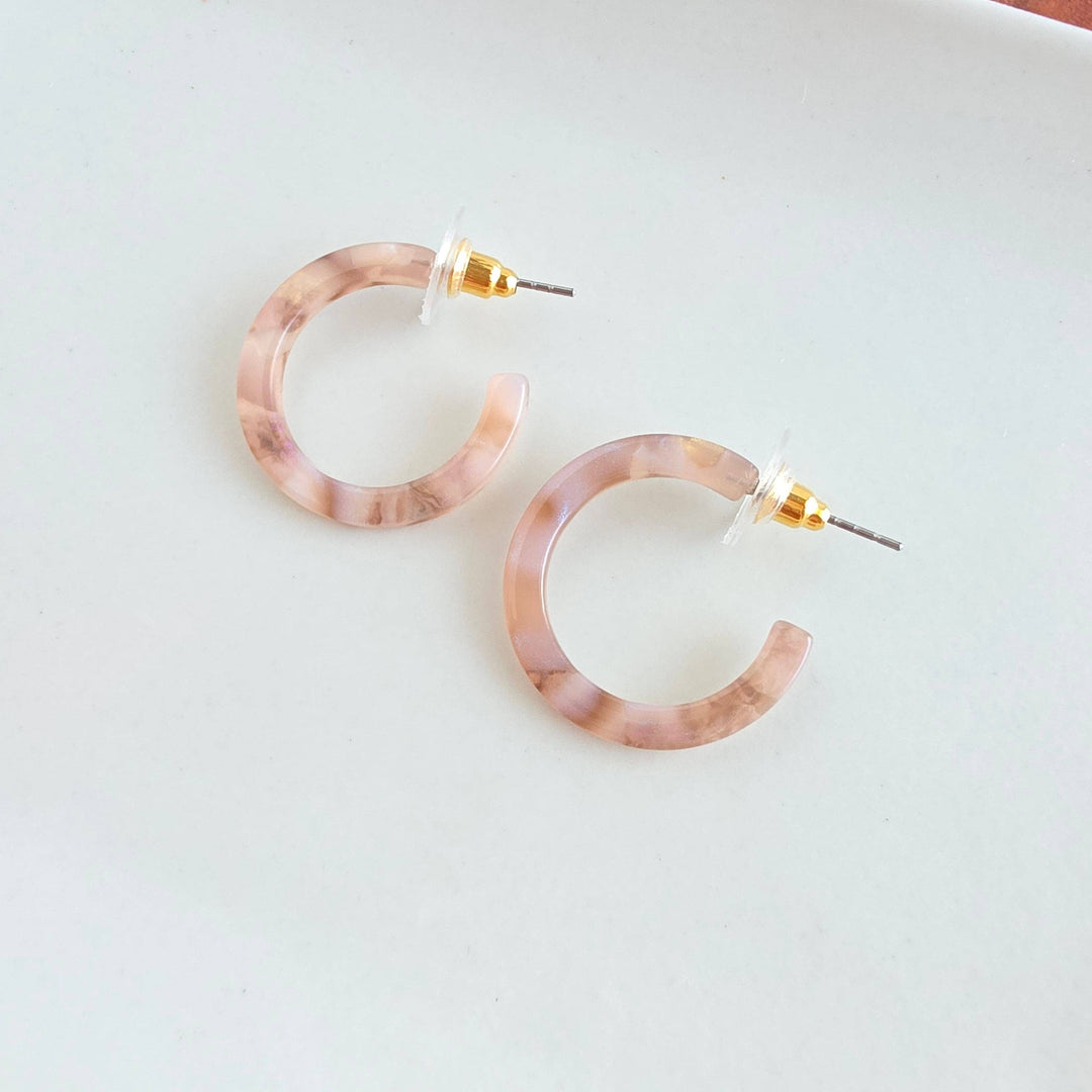 Cam Mini Hoop Earrings - Shimmering Taupe