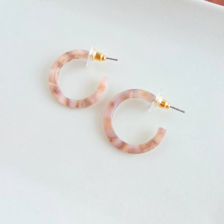 Cam Mini Hoop Earrings - Shimmering Taupe