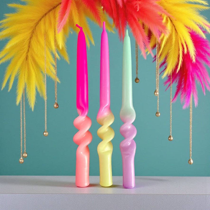 Dip Dye Swirl * Yummy Dragonfruit